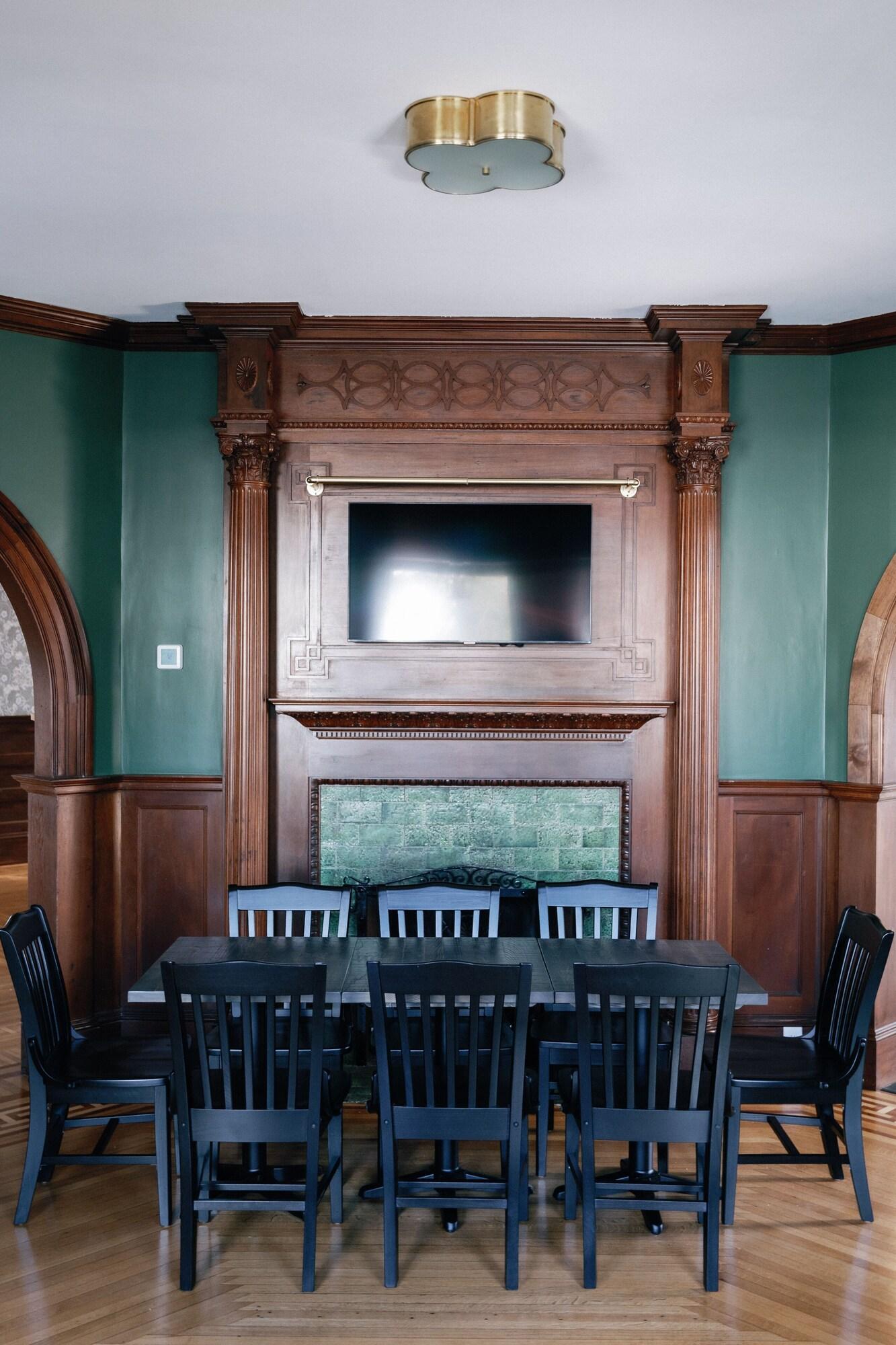 Restaurant The Bell Inn