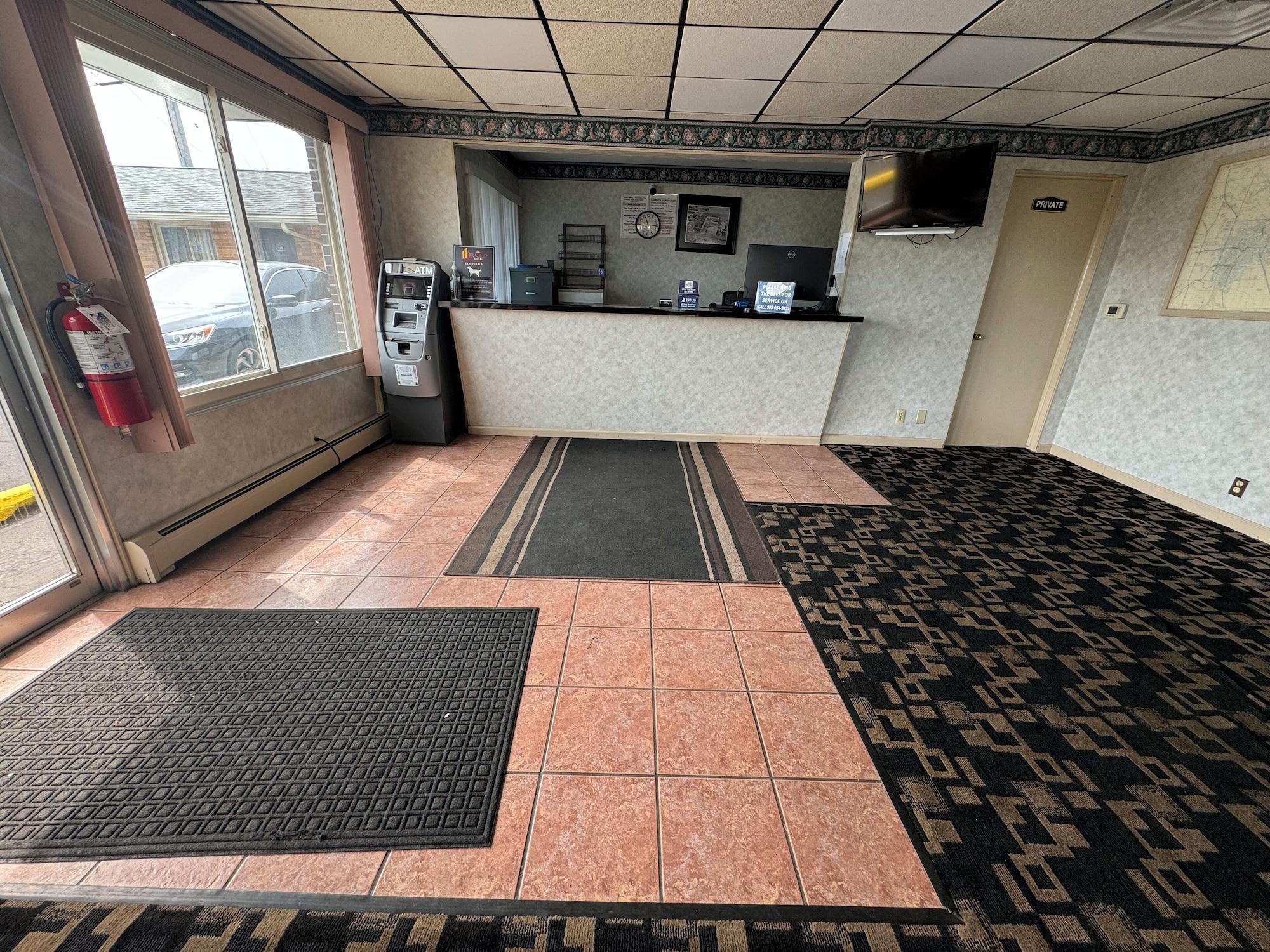 Vista Lobby Euclid Motel