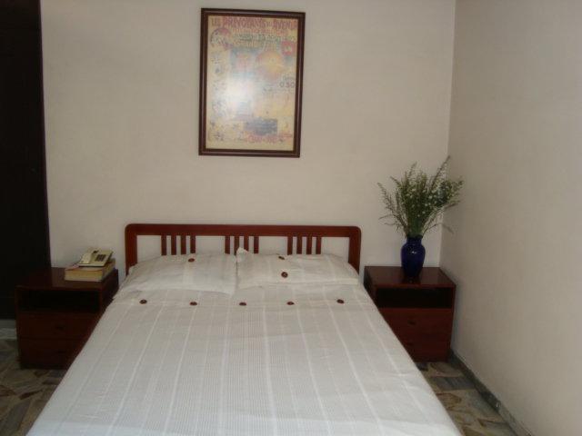 Set de Habitación Hotel Montecarlo Suites