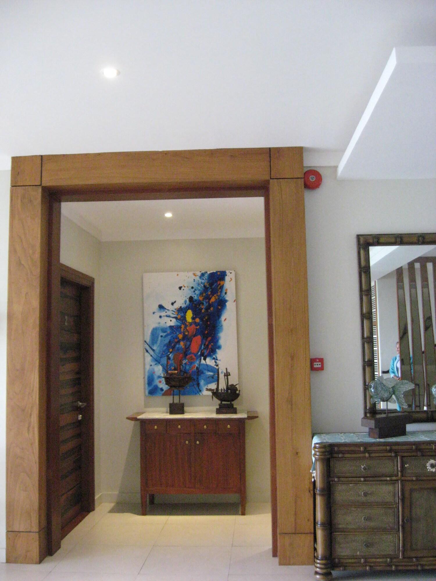 Vista Lobby Chateau By The Sea