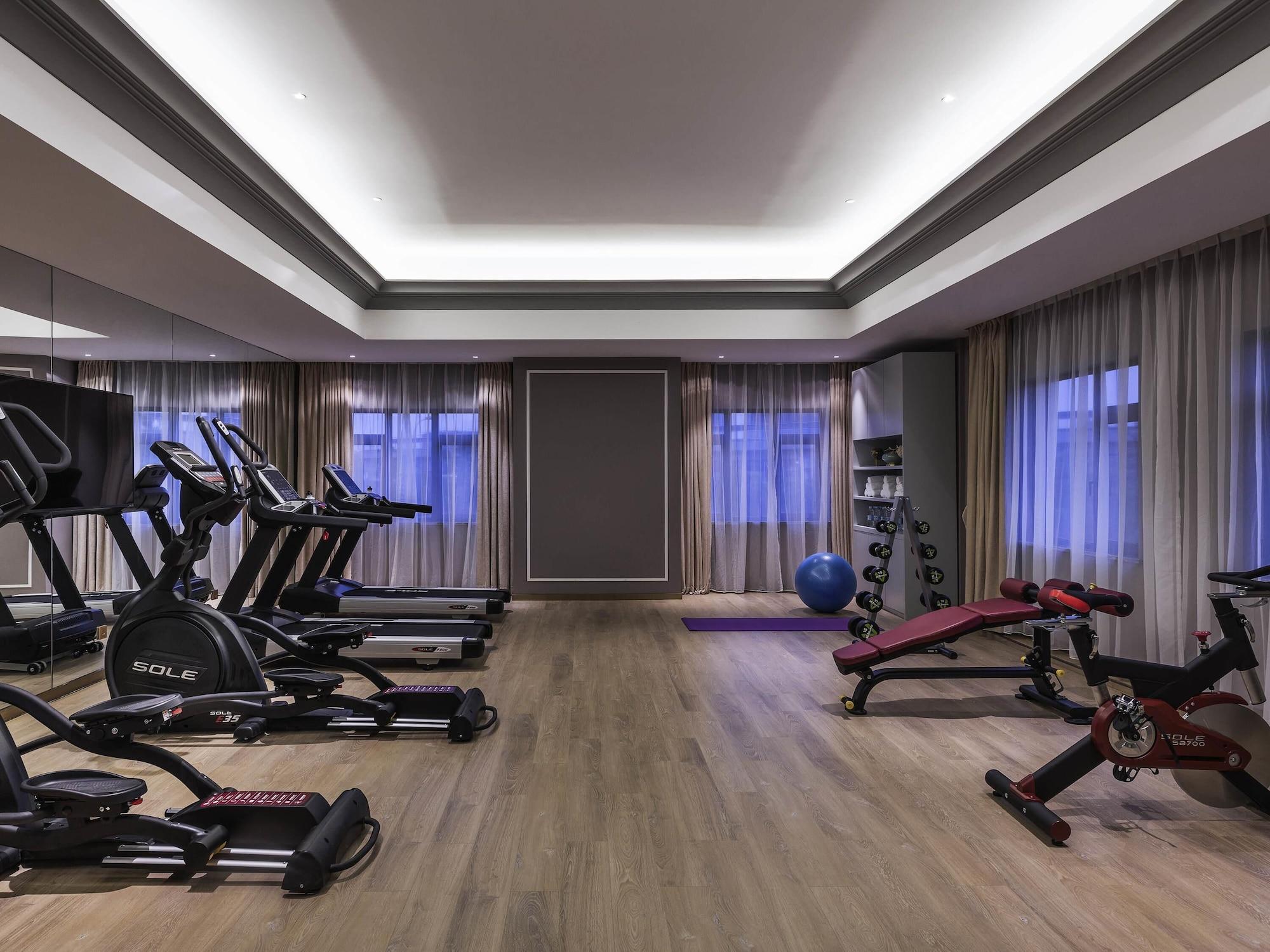 Gimnasio Mercure Shanghai Jiuting