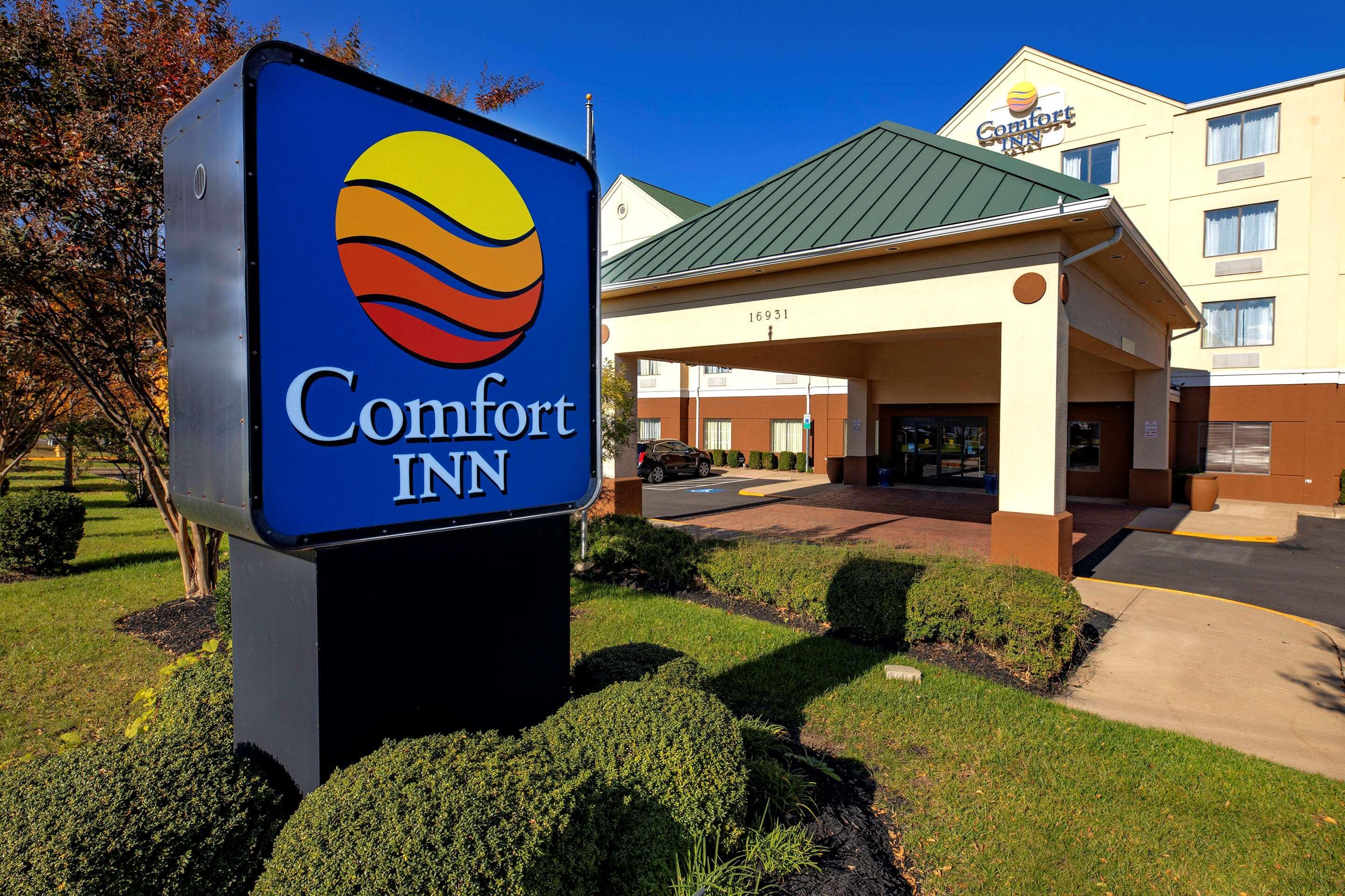 Vista Exterior Comfort Inn Near Quantico Main Gate North