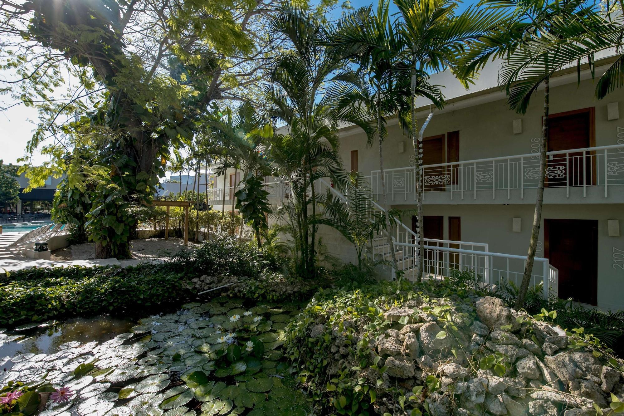 Vista Exterior Emotions by Hodelpa - Juan Dolio - All inclusive