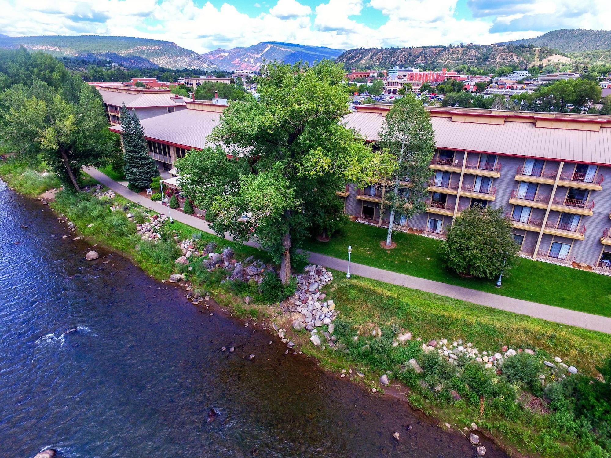 Vista Exterior DoubleTree by Hilton Durango