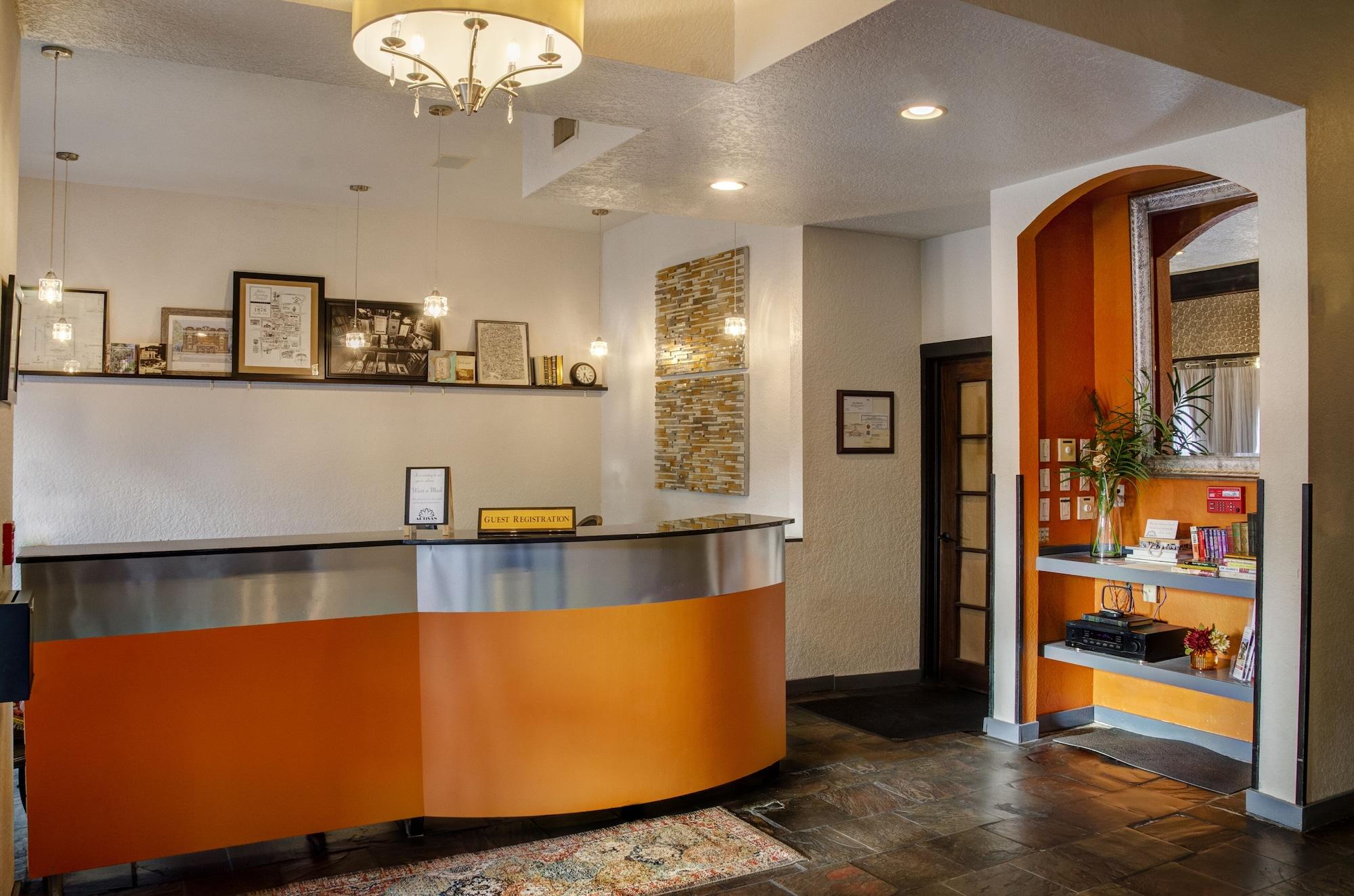 Vista Lobby Artisan Downtown