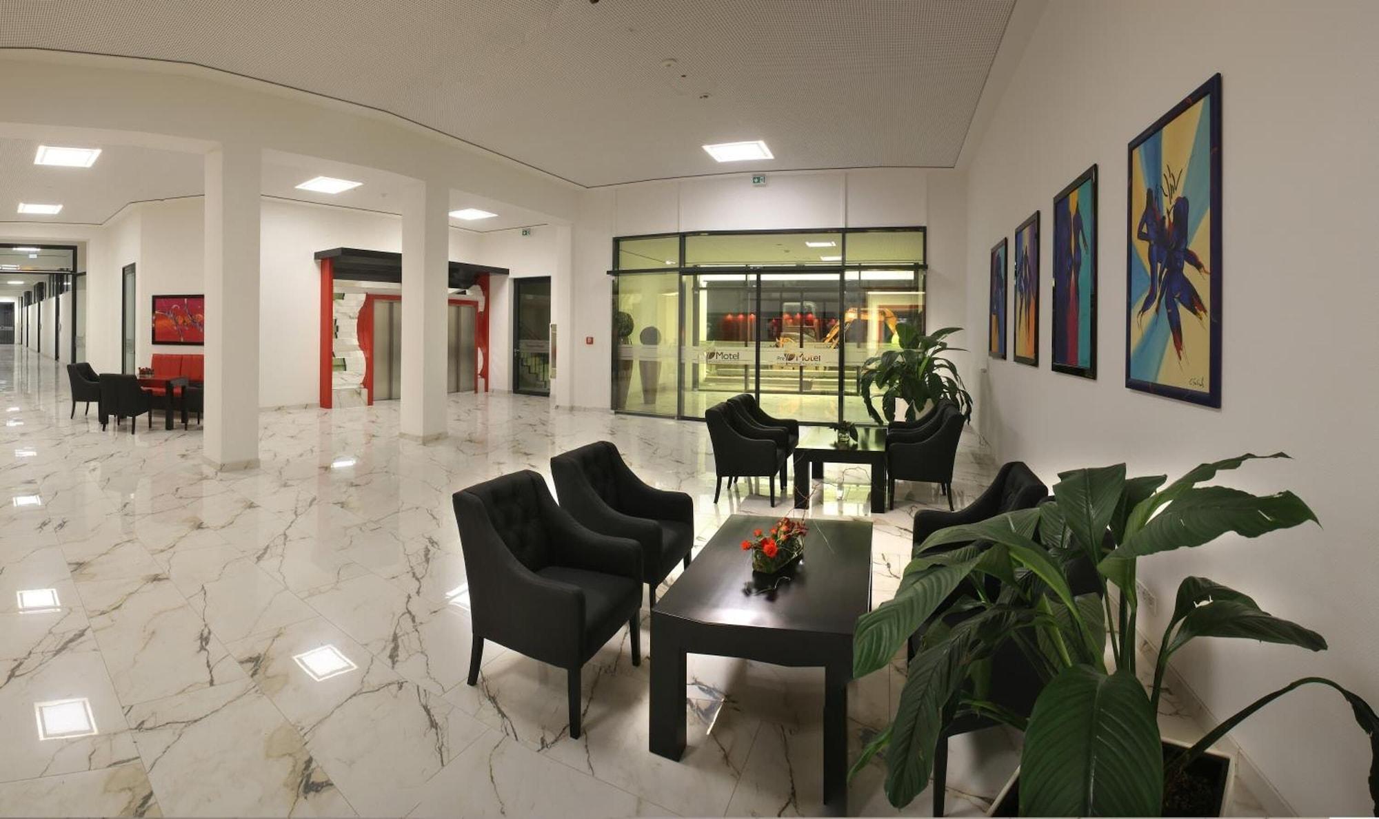 Vista Lobby PreMotel Hotel