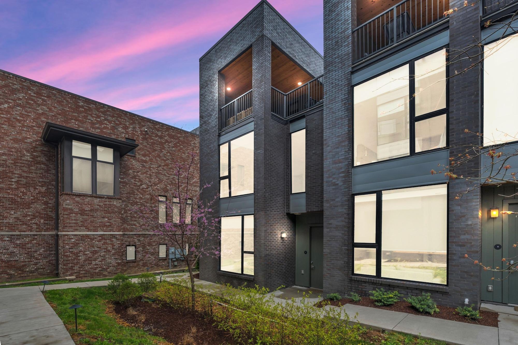 Vista Exterior The Grove by AvantStay – Stylish Group Stay with Private Bathrooms