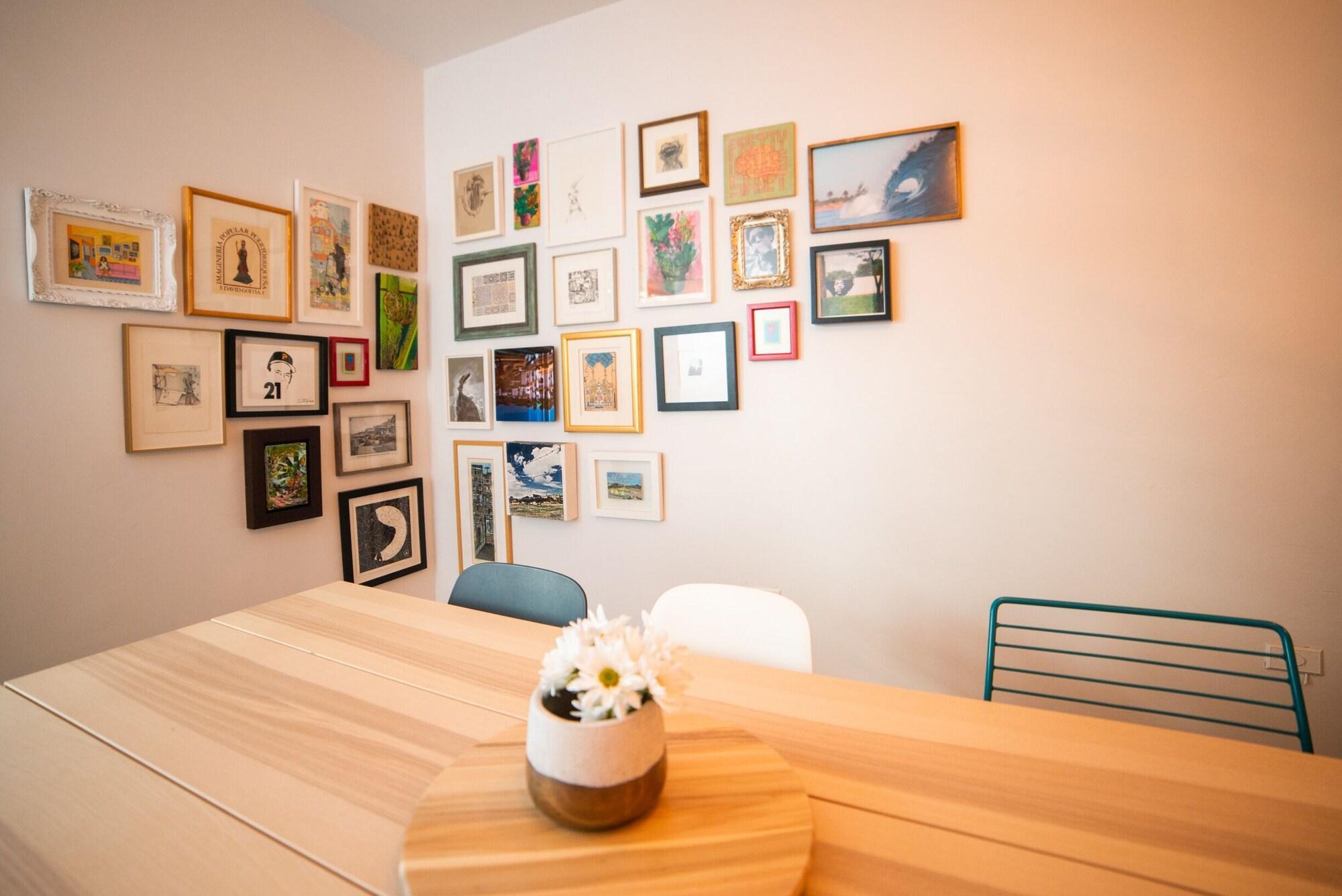 Restaurant Santurcia Hostel - Adults Only