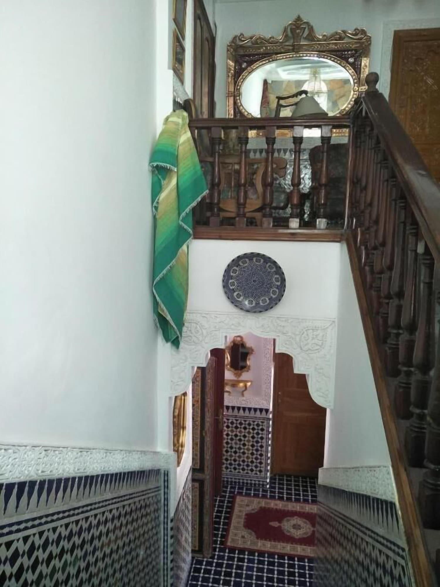 Varios Malabata Guest House