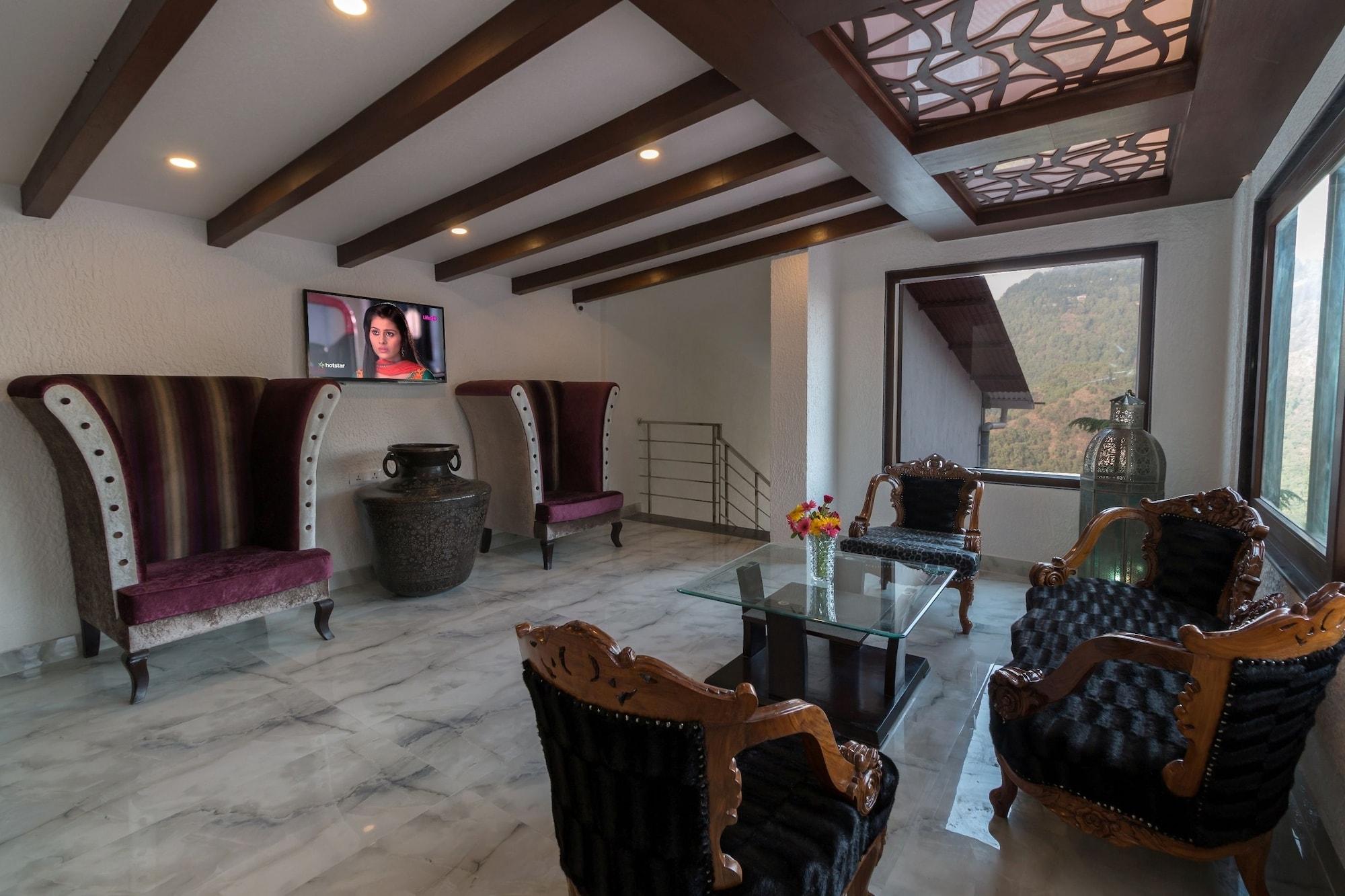 Vista Lobby Hotel Seven Oaks