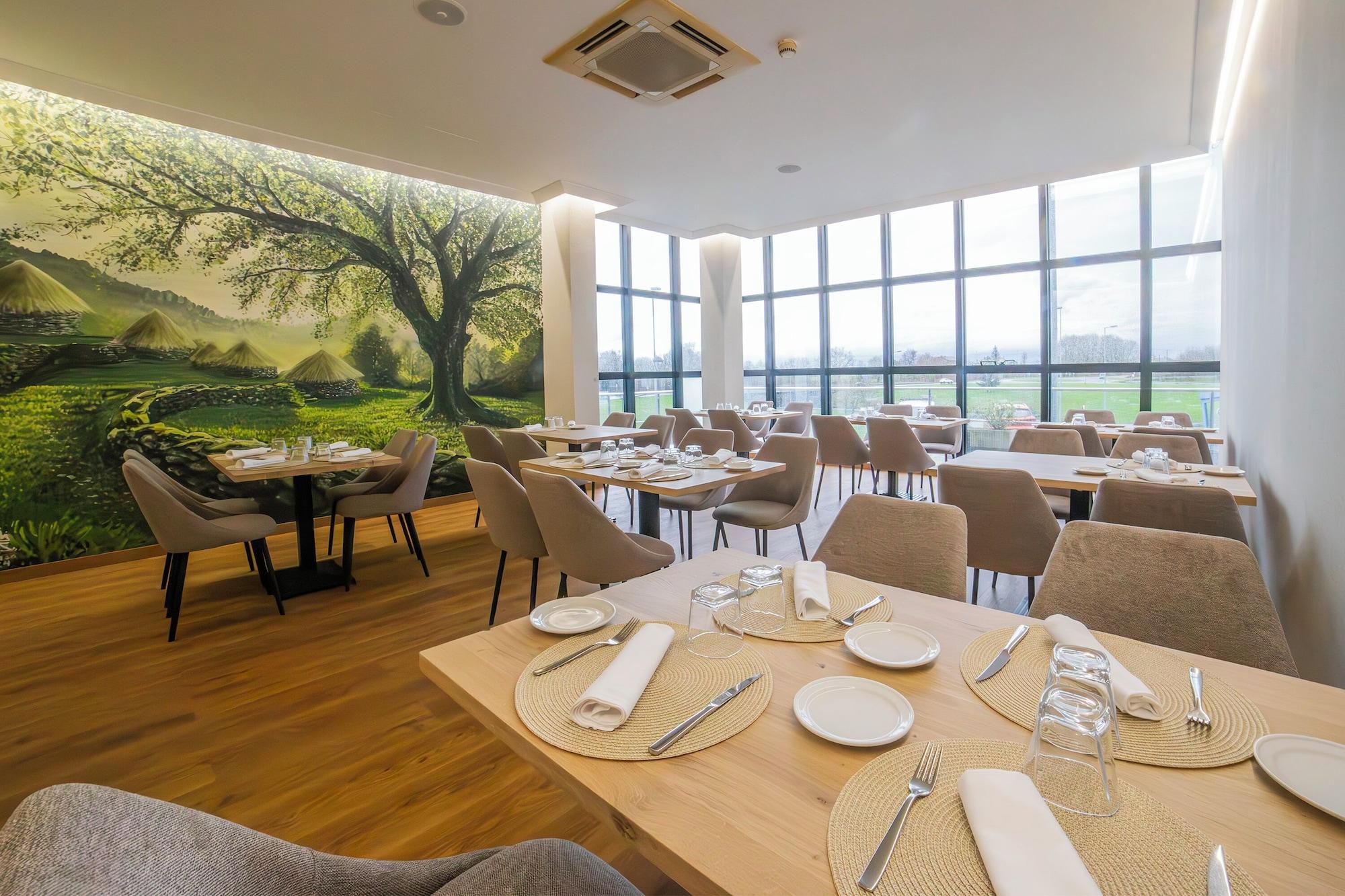 Restaurant Hotel Auditorio Santiago & SPA