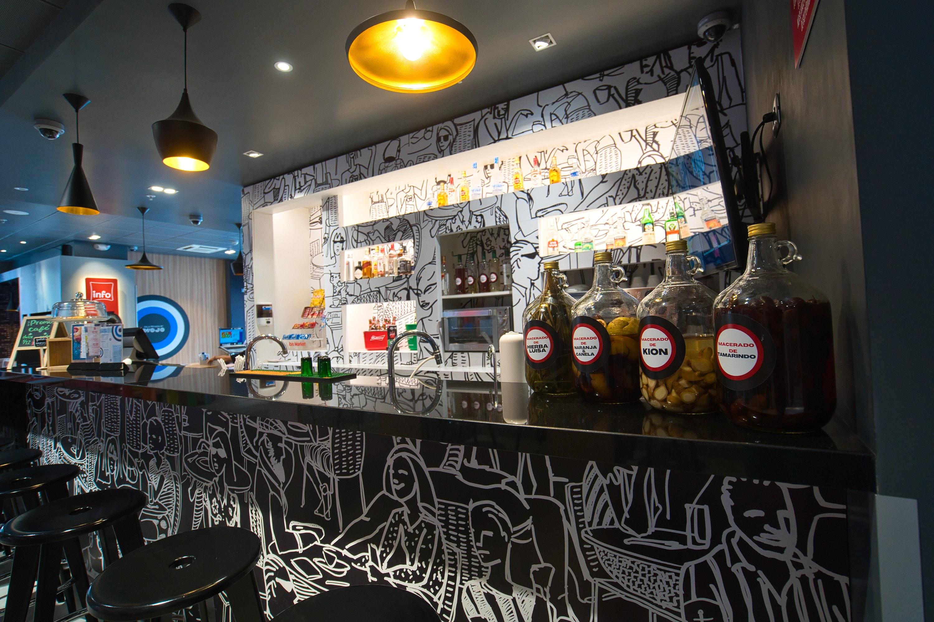 Bar/Salón ibis Trujillo