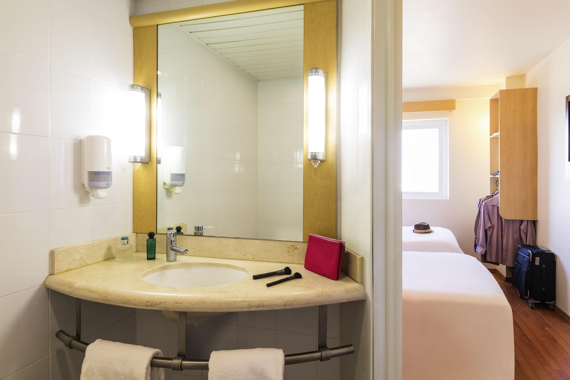 Equipamiento de Habitación ibis Aguascalientes Norte