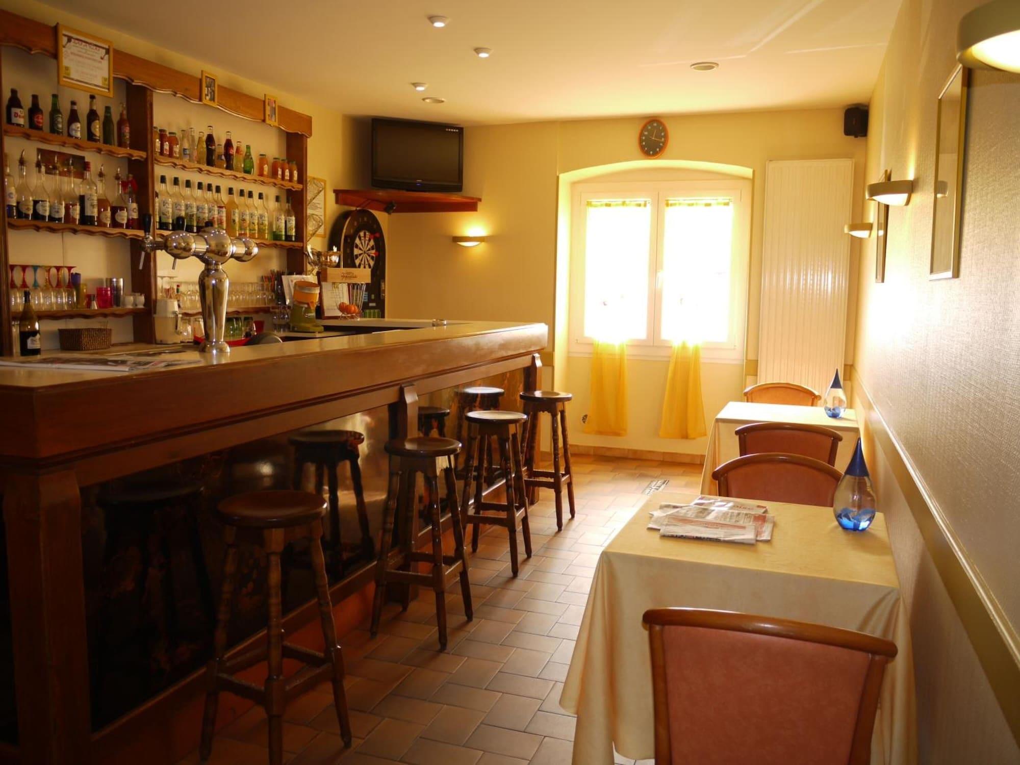 Bar/Salón Hotel des Voyageurs