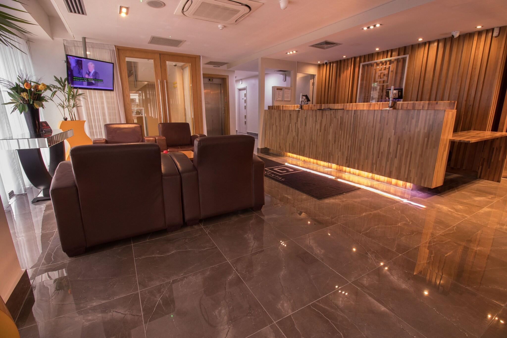 Vista Lobby The Continental Hotel Heathrow