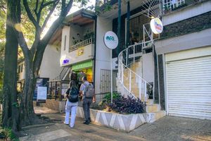 Paquete - La Familia Hostel