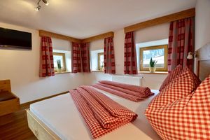 Alquiler Vacacional - Landhaus Waldhart - Gemütliches Appartement mit Balkon & Kamin