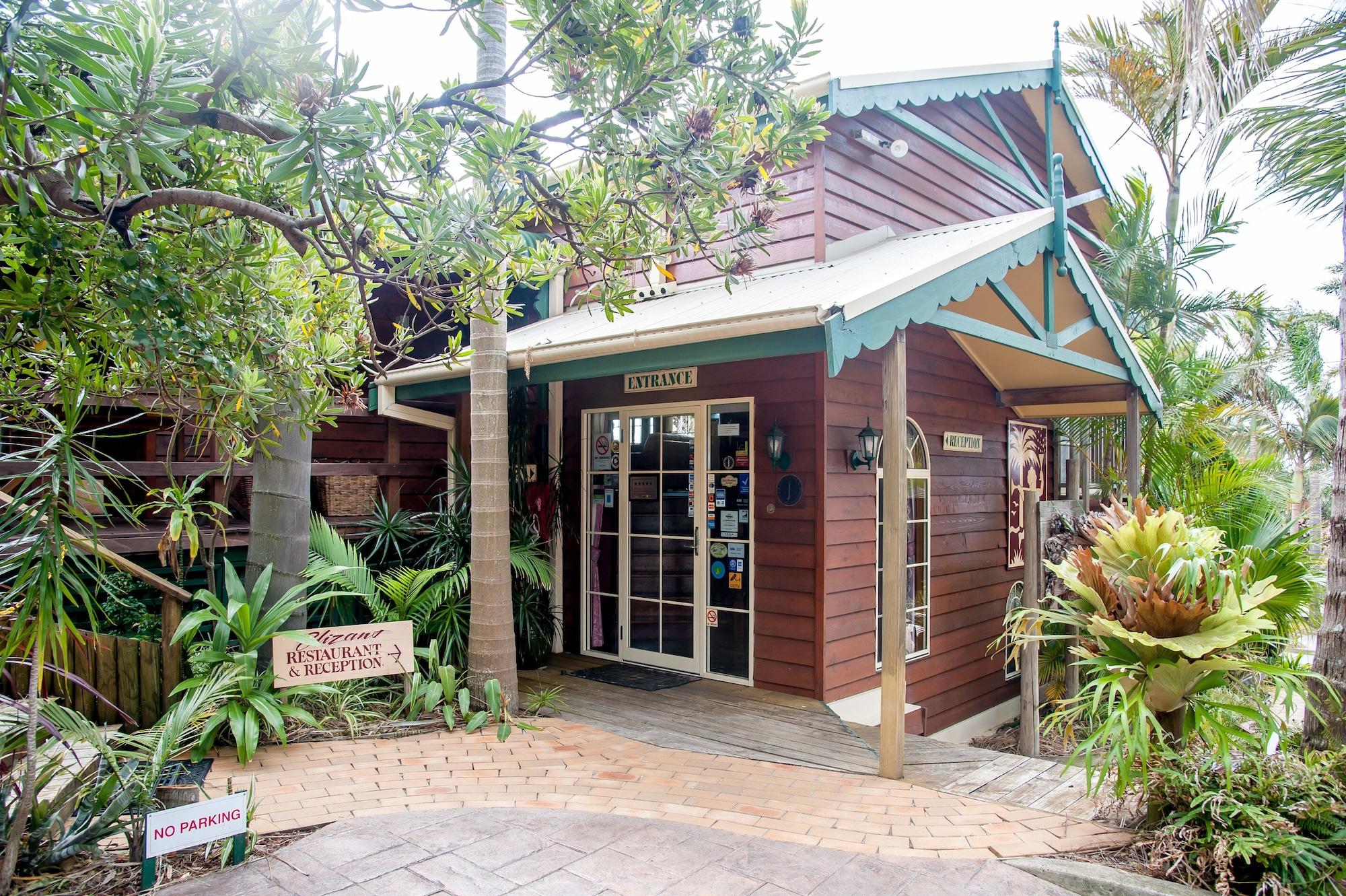 Vista Exterior Oasis Inn Ulladulla - Guest 18 Years and Older