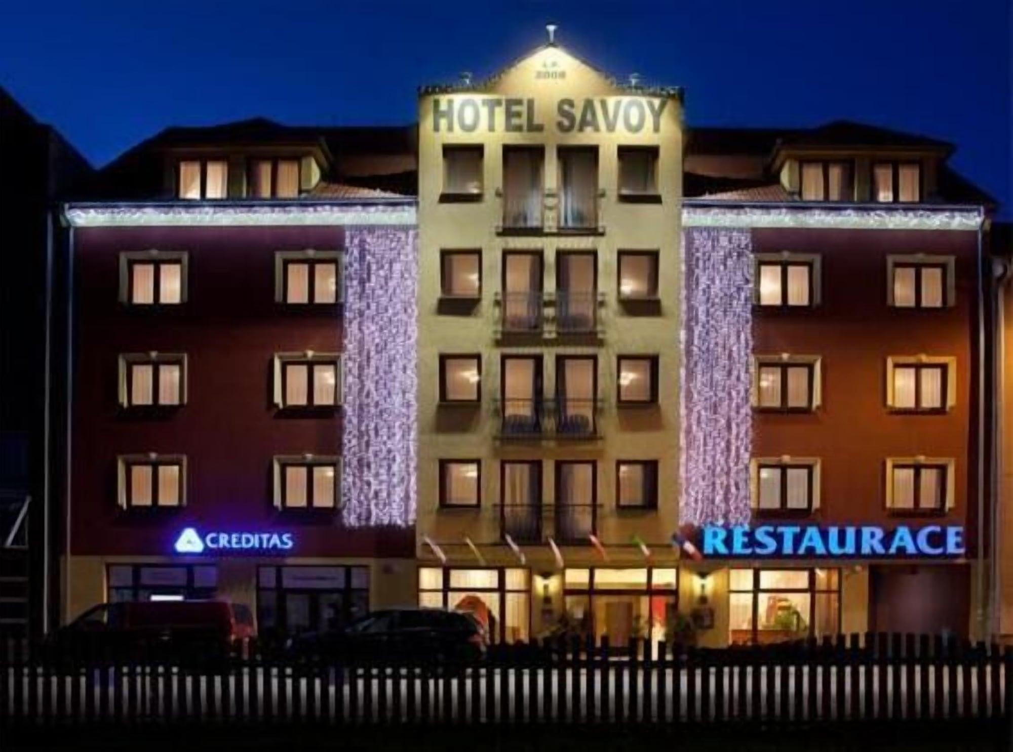 Vista Exterior Savoy
