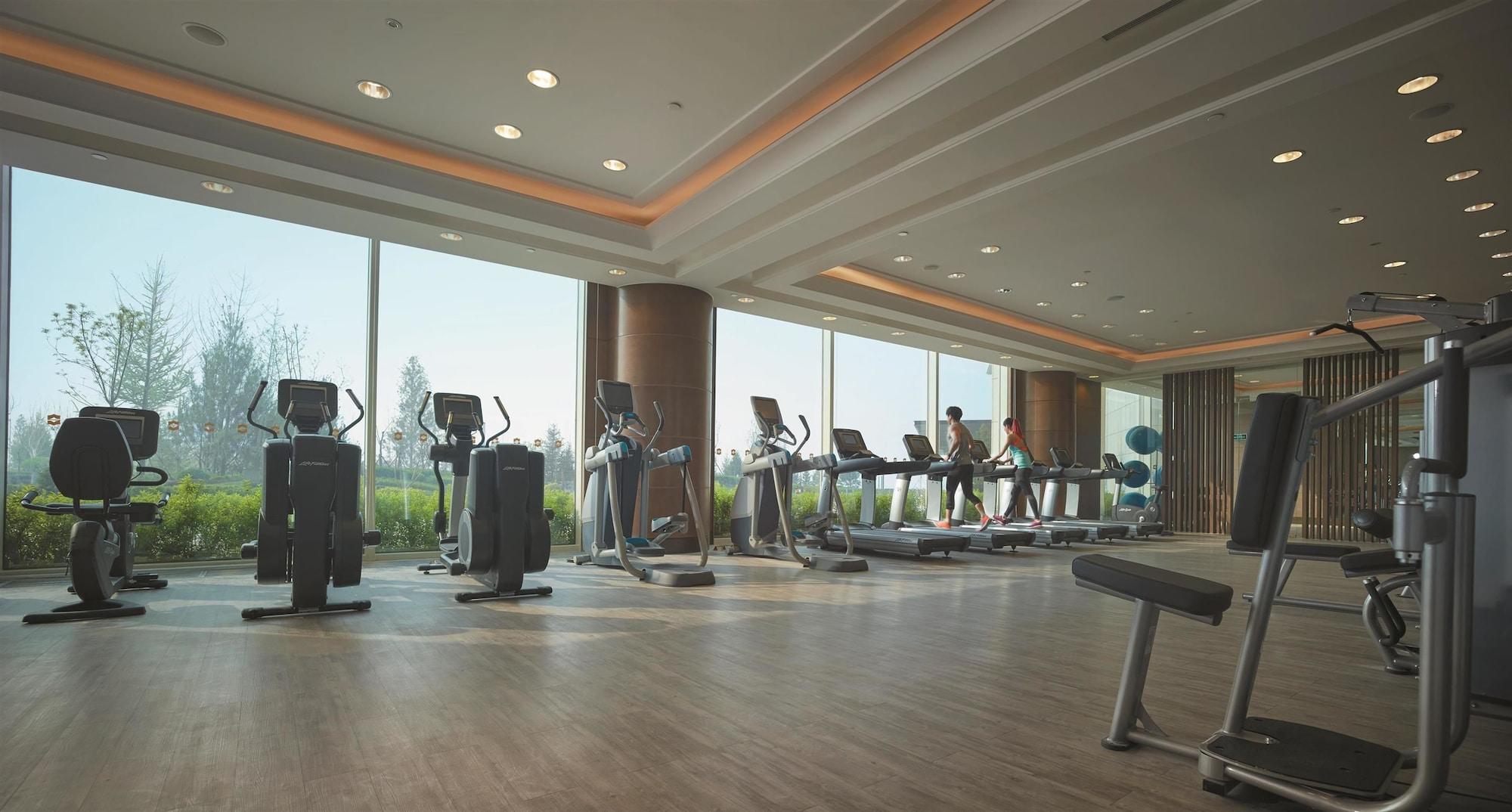 Gimnasio Shangri-La Qinhuangdao