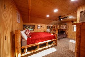 Alquiler Vacacional - Log Cabin Hot Tub Getaway