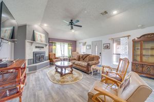 Renta temporal - Outdoorsy Getaway Near Atoka: Hunt, Fish & Relax!