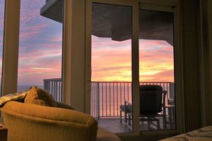 Alquiler Vacacional - Luxury 3 BdRm, 3 Baths, Mst wSpa; On No Drive Beach! Ocean & Riverview Balconies