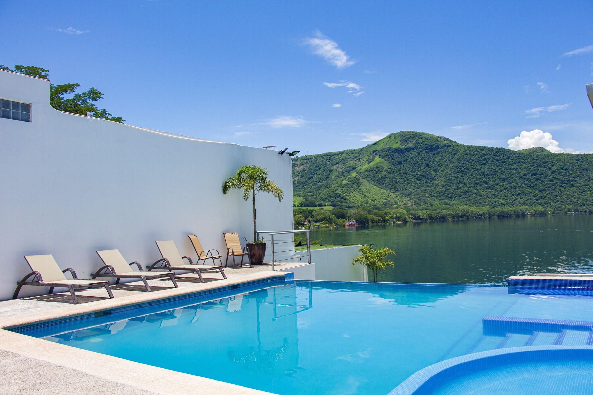 Varios Casa Blanca Laguna by Casa Naiyari