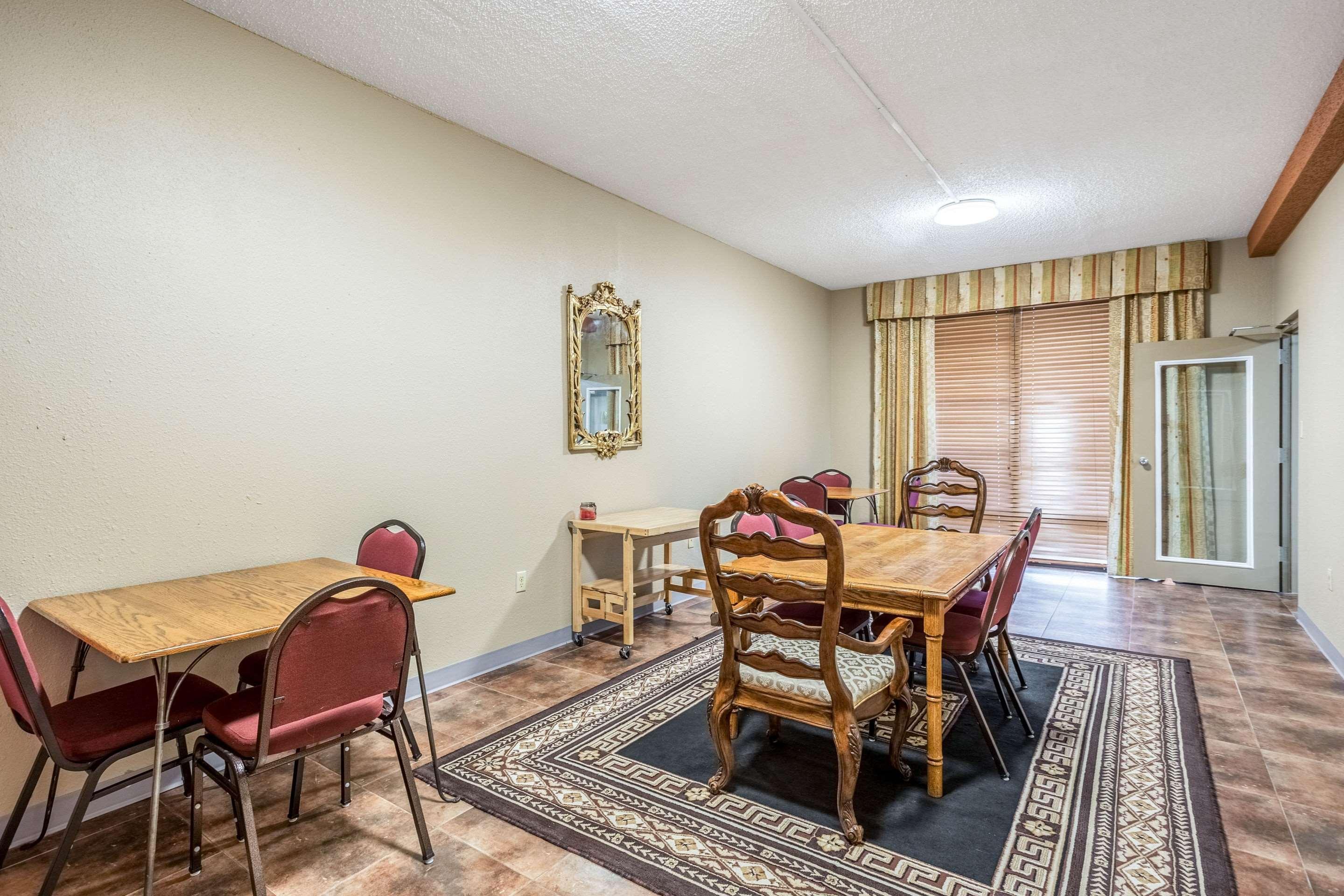Sala de Reuniones Quality Inn & Conference Center