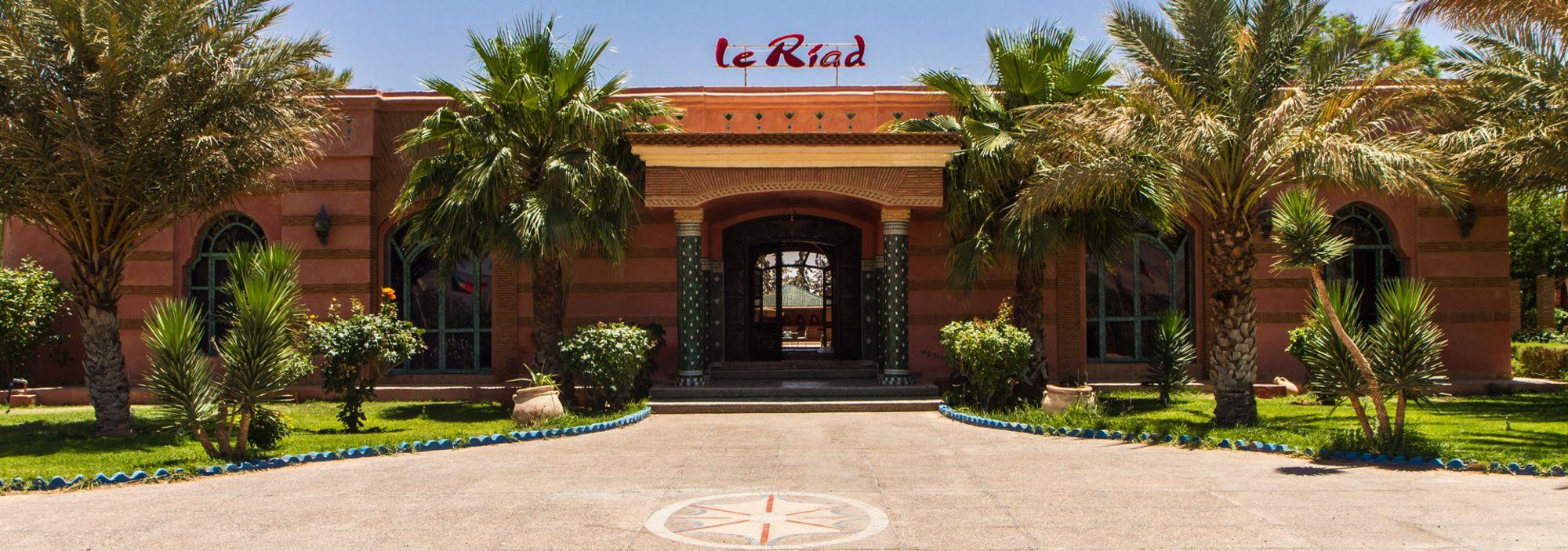Vista Exterior Hotel le riad