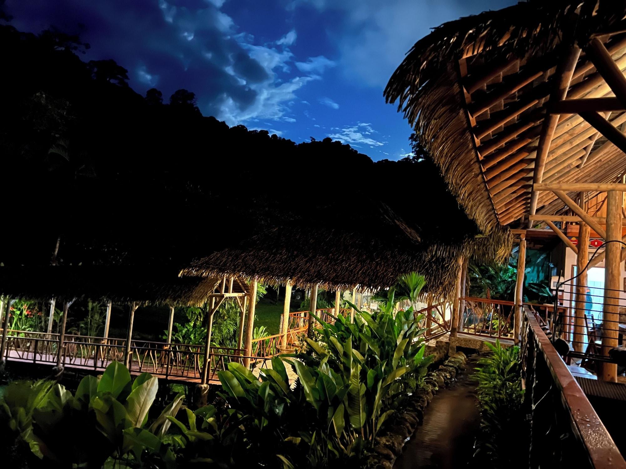 Vista Lobby Rafiki Safari Lodge