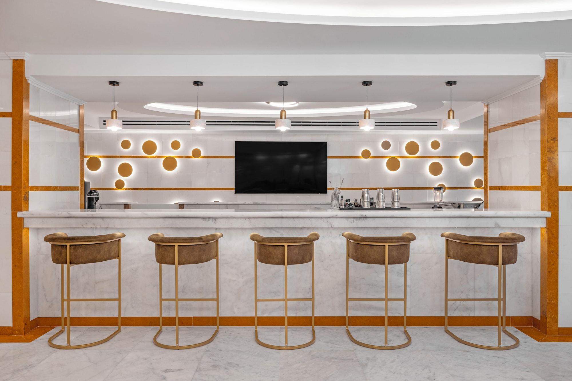 Bar/Salón Rhodos Horizon Boutique