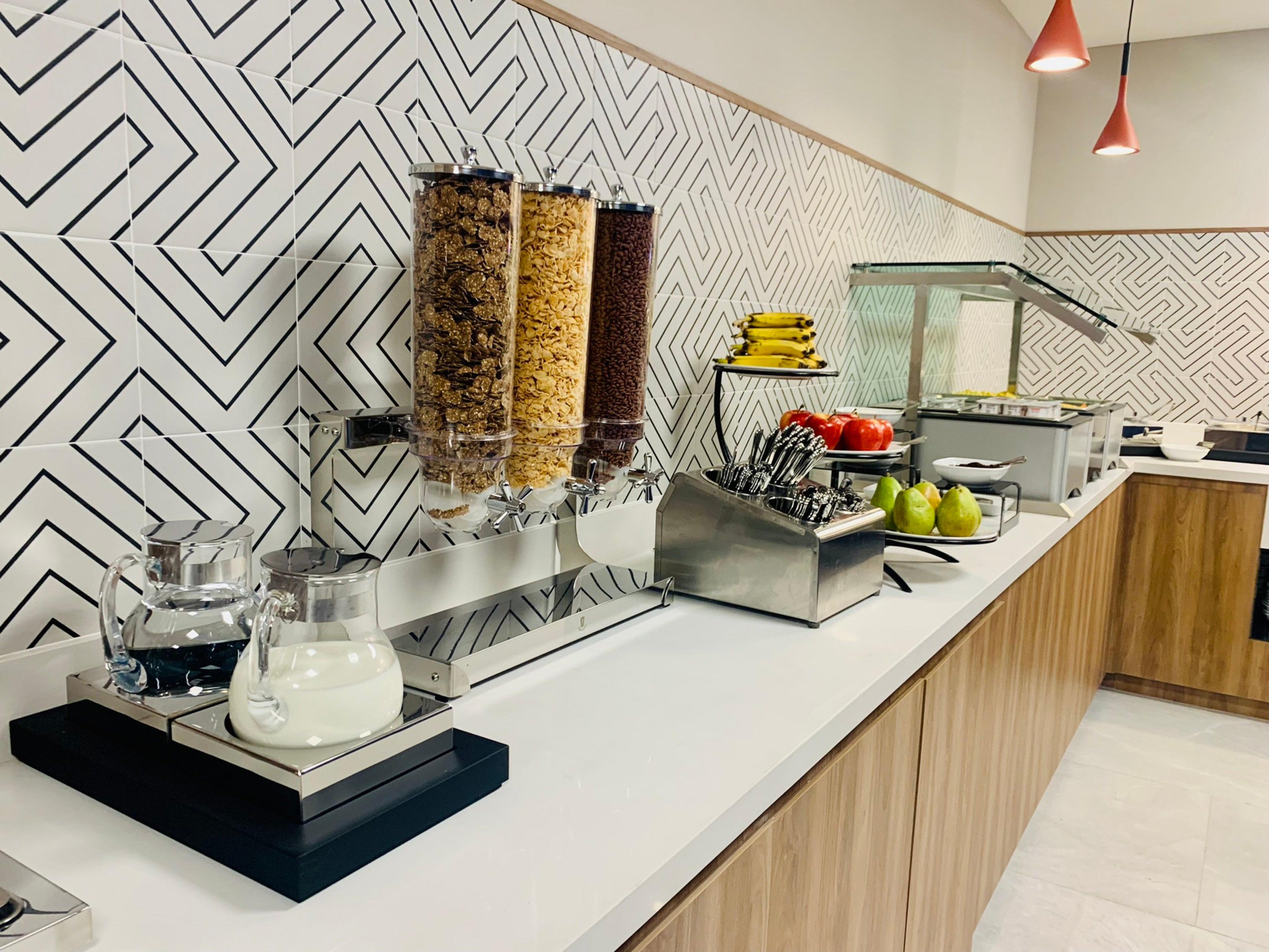 Restaurant Holiday Inn Express Guadalajara Vallarta Poniente