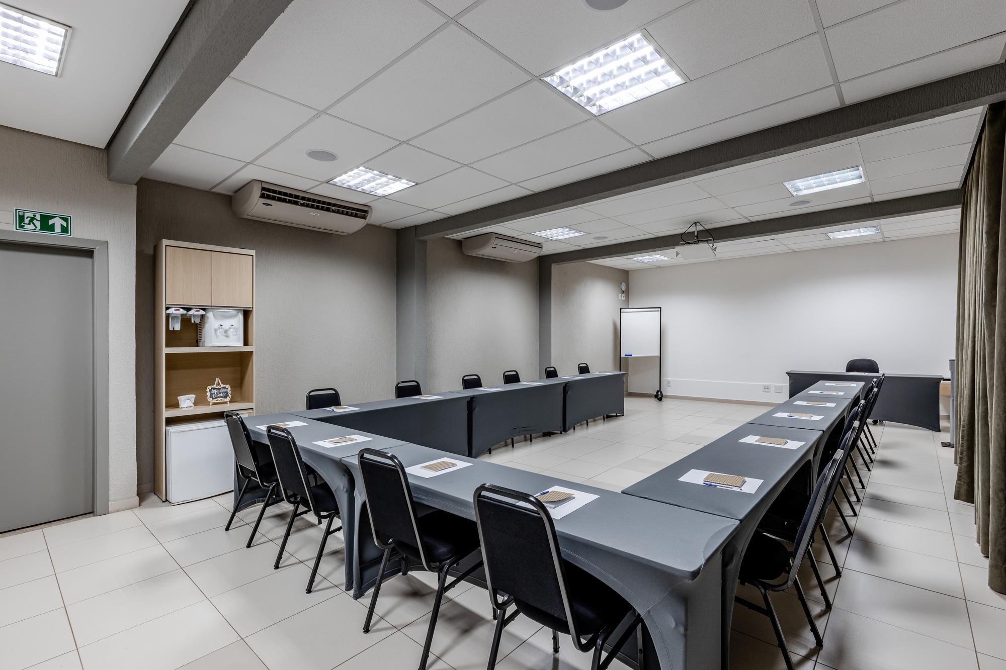 Sala de Reuniones Hotel Parati Minas