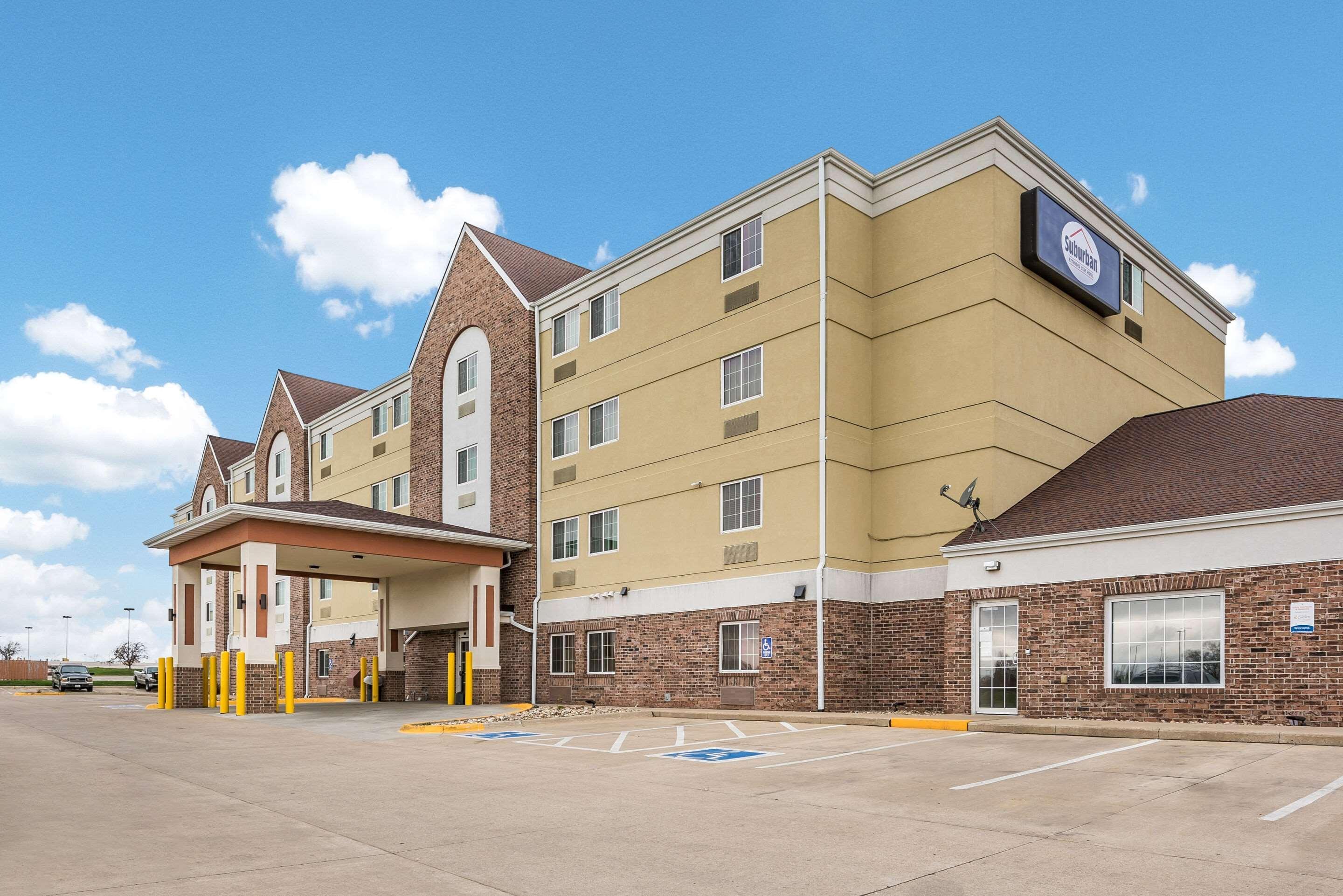 Vista Exterior Suburban Extended Stay Hotel Waterloo - Cedar Fall