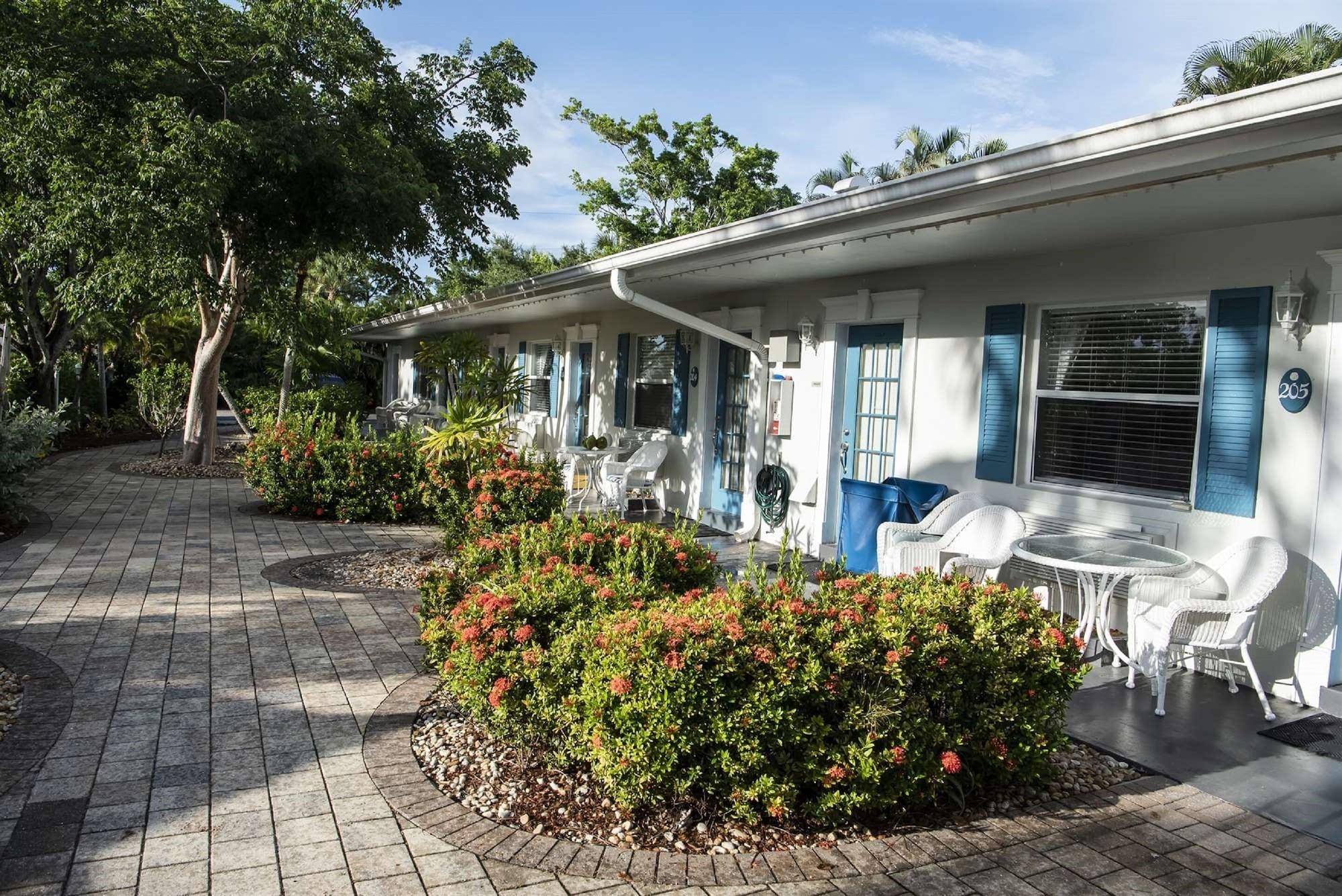 Equipamiento de Habitación Marco Island Lakeside Inn