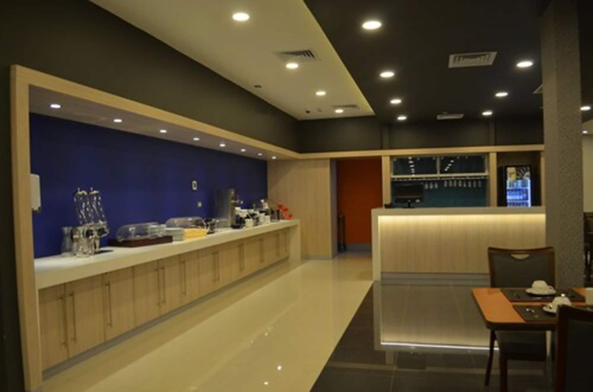 Restaurant Diego de Almagro Calama Express
