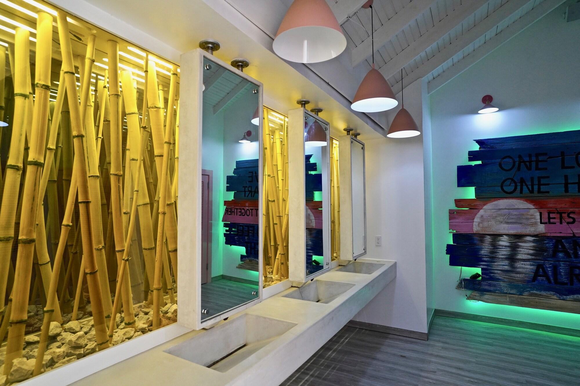 Vista Lobby Luna Beach