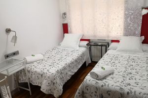 Alojamiento - Hostal Carbonara