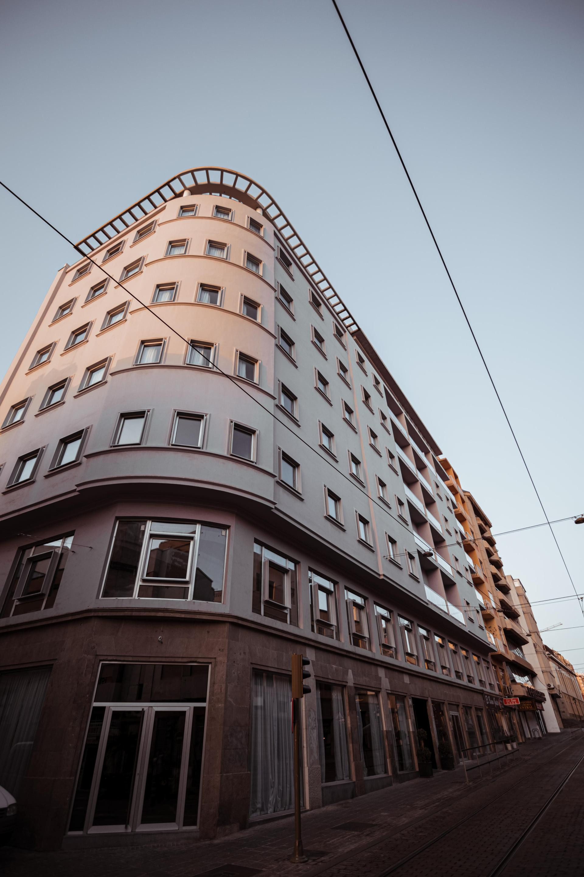 Varios Urban Anaga Hotel