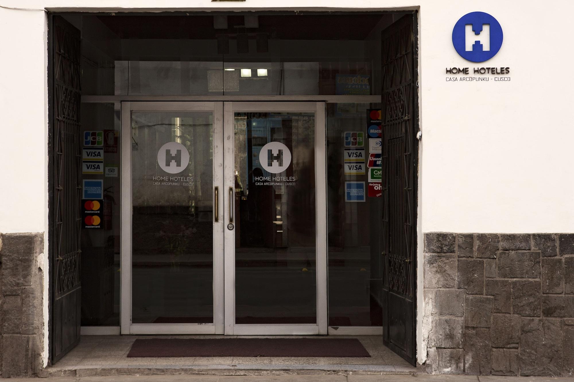 Vista Exterior Home Hoteles - Casa Arcopunco