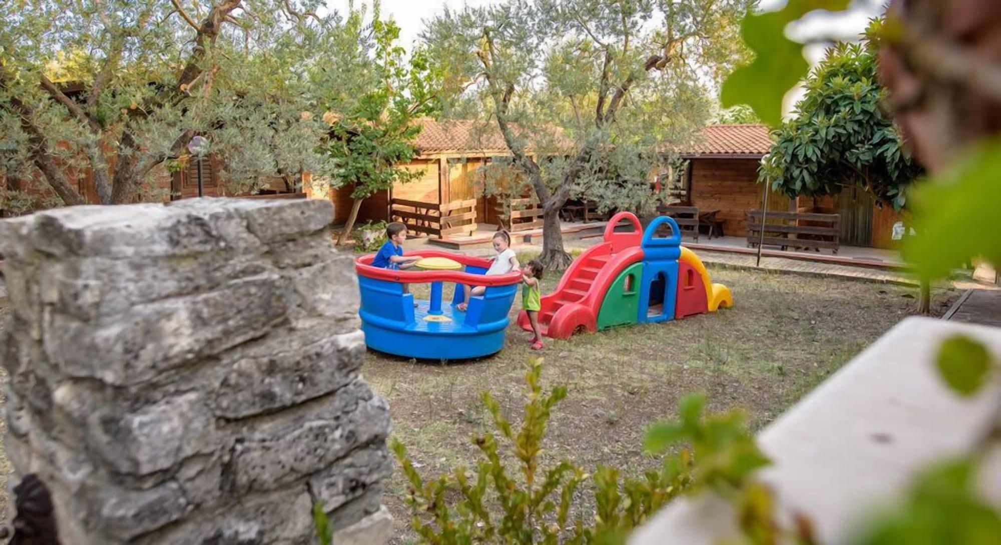 Instalaciones Recreativas Albergo Il Giardino