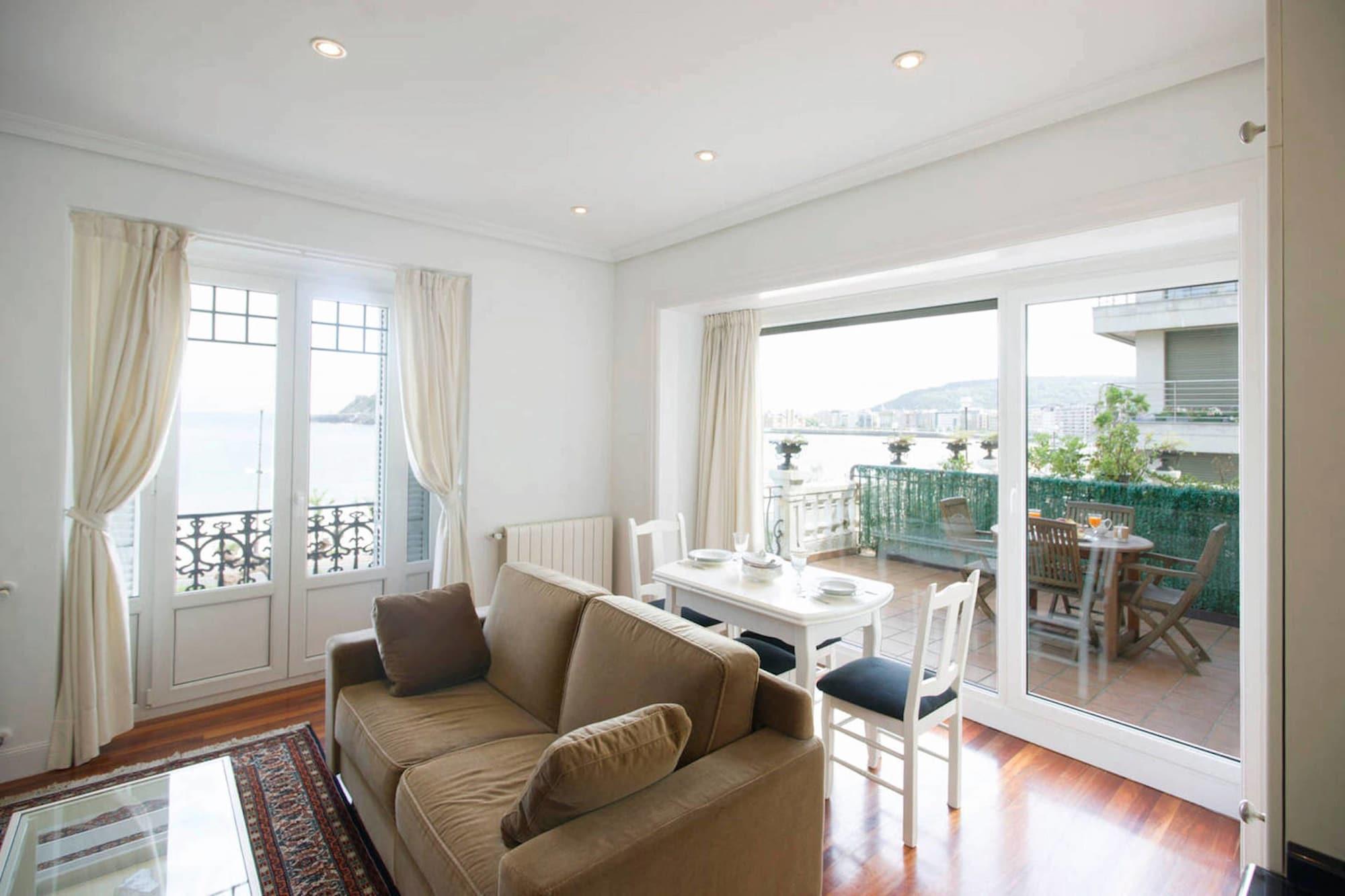 Comodidades del Alojamiento BREATHTAKING TERRACE VIEWS - by SanSebastianApartments.es