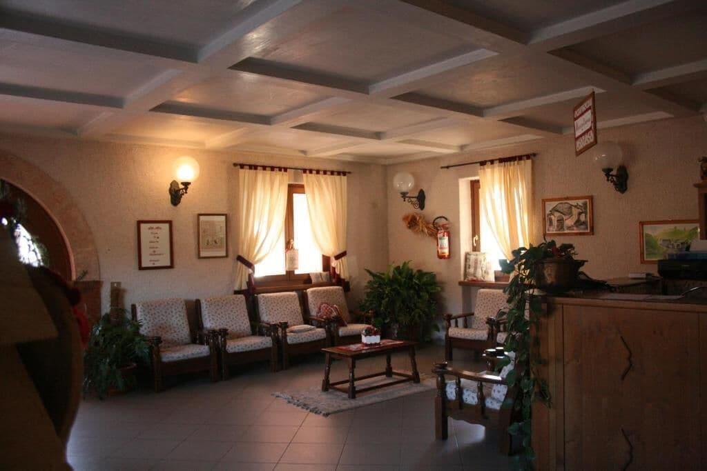 Vista Lobby Hotel Piccola Mantova