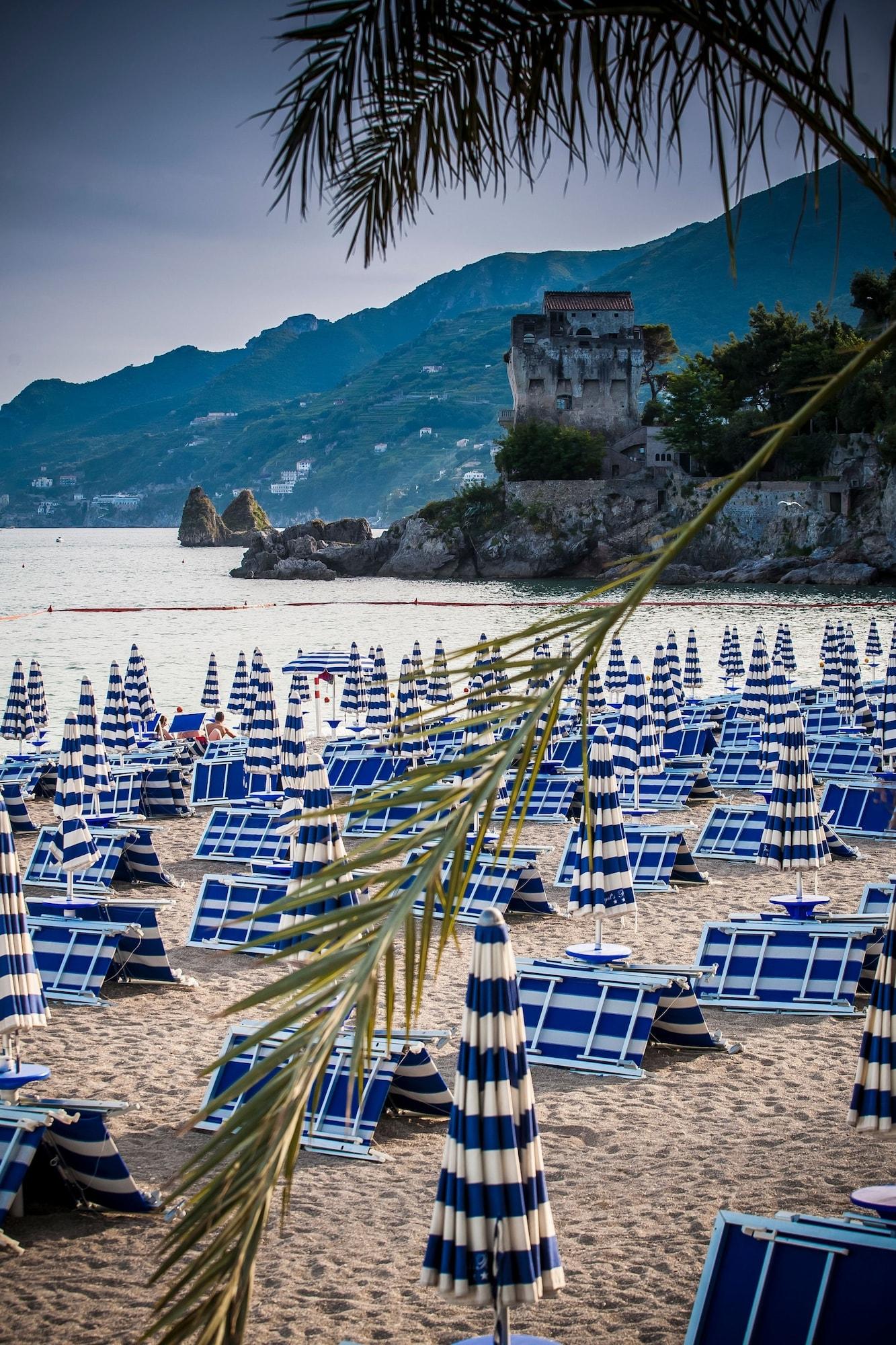 Playa Lloyd's Baia Hotel