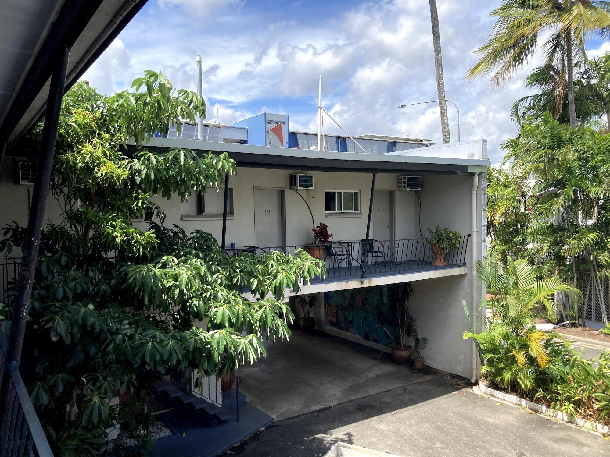 Vista Exterior Cairns City Motel