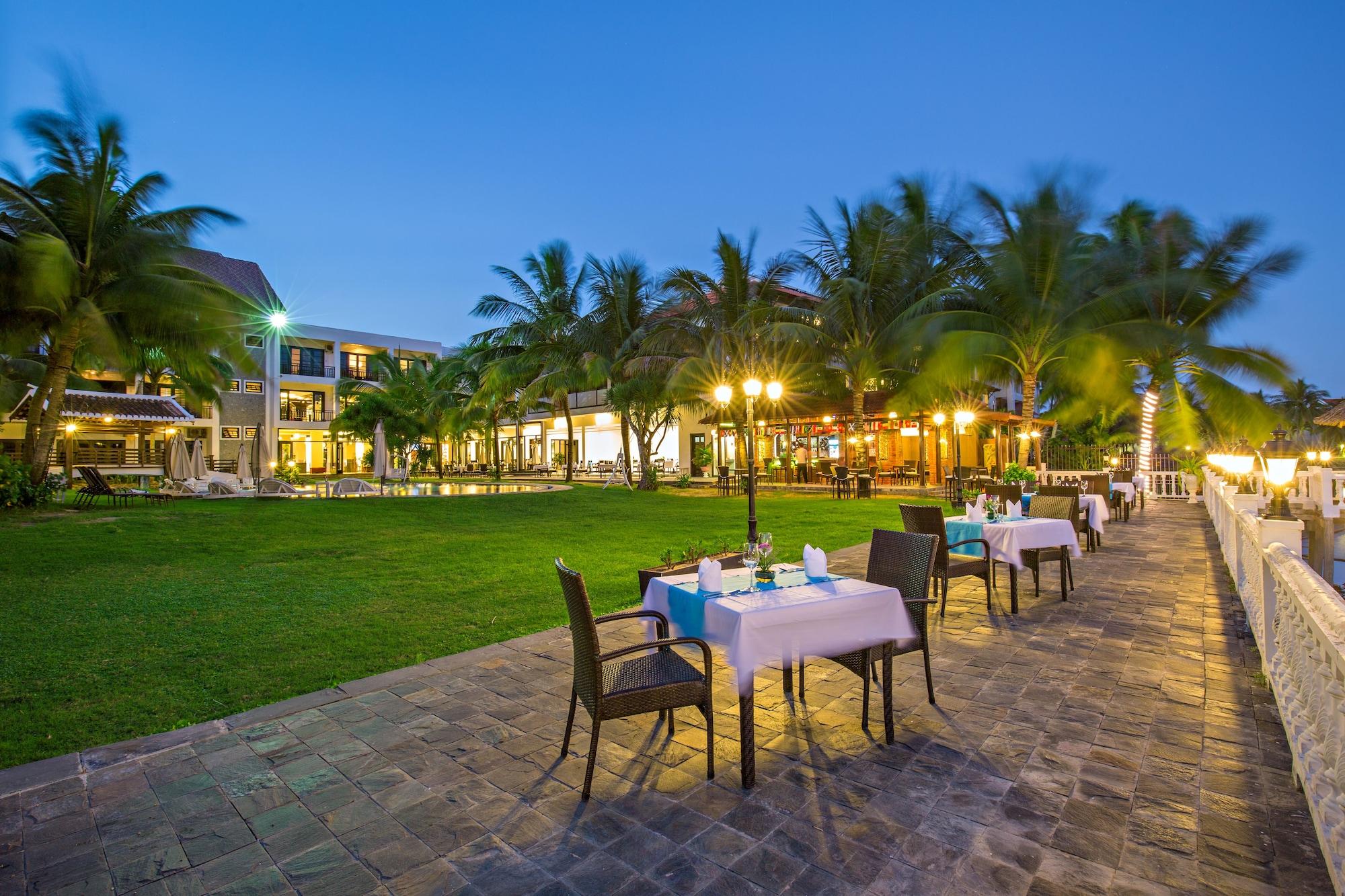 Restaurant River Beach Resort and Residences