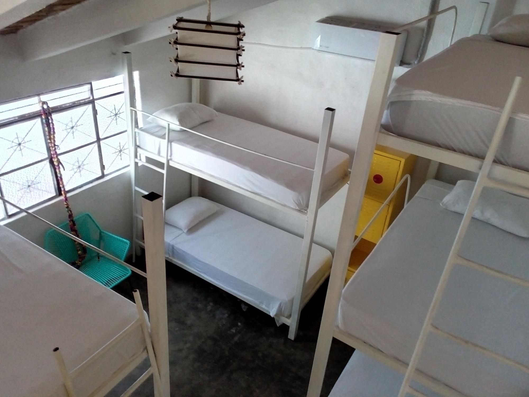 Habitación Shaka Surf House - Hostel