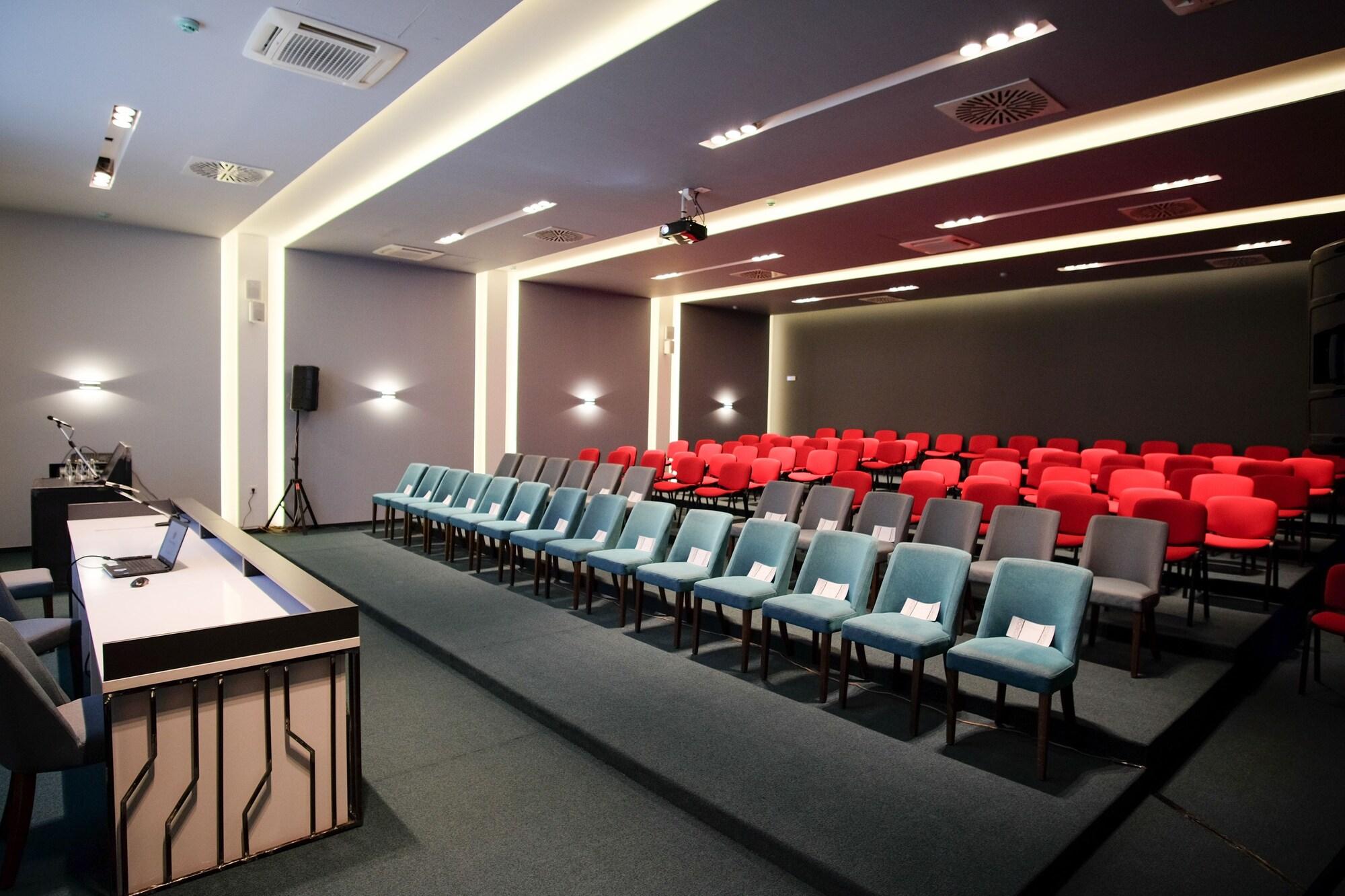 Sala de Reuniones SL Industry Hotel