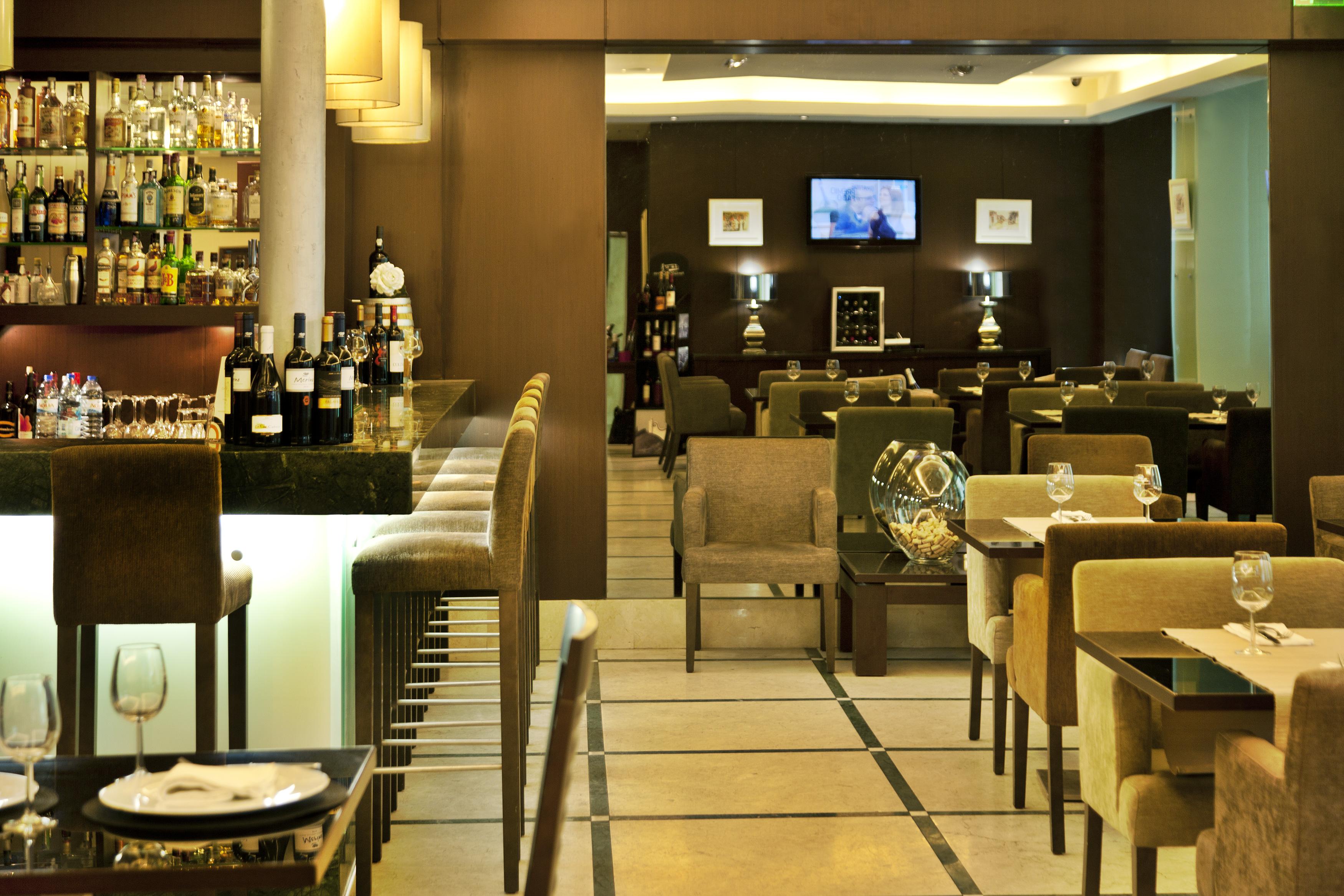 Bar/Salón TURIM Restauradores Hotel